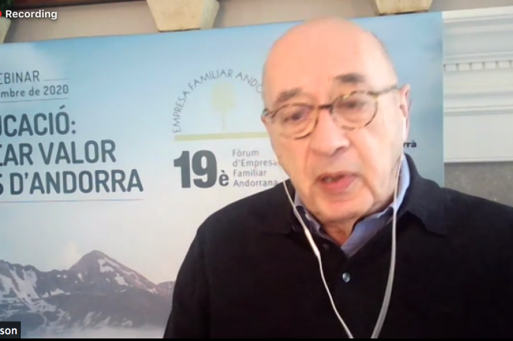 Curtis W. Johnson, durant la seva ponència al 19è Fòrum de l'EFA.